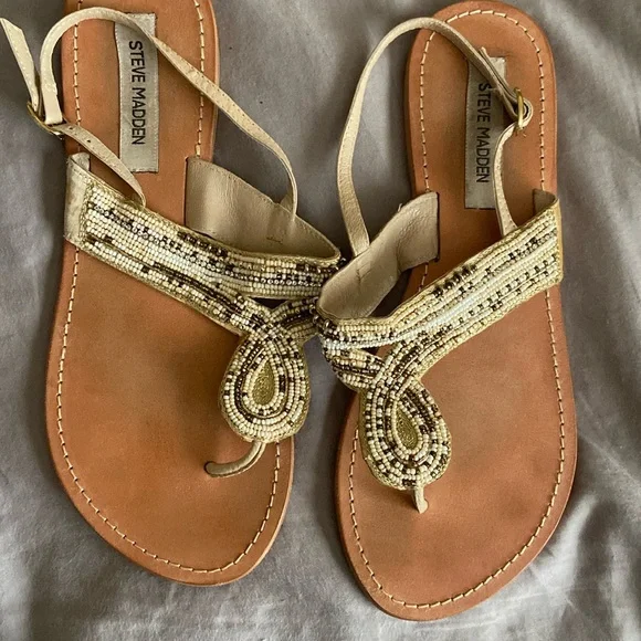 Steve Madden beaded sandals - Picture 1 of 3